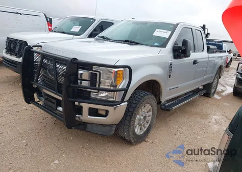 2017 Ford F250 Xlt from USA, damaged, VIN 1FT7X2BT1HED84995